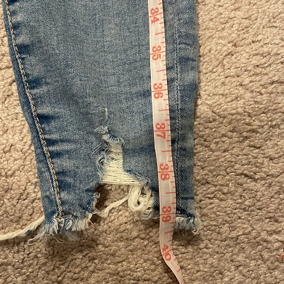 Guess high waist Jean size 28 - Picture 9 of 10